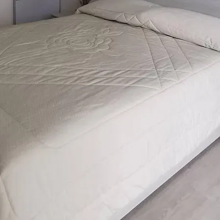 Les Flots D'or,bilocale Con Grande Terrazza Vista Mare בוסוליי